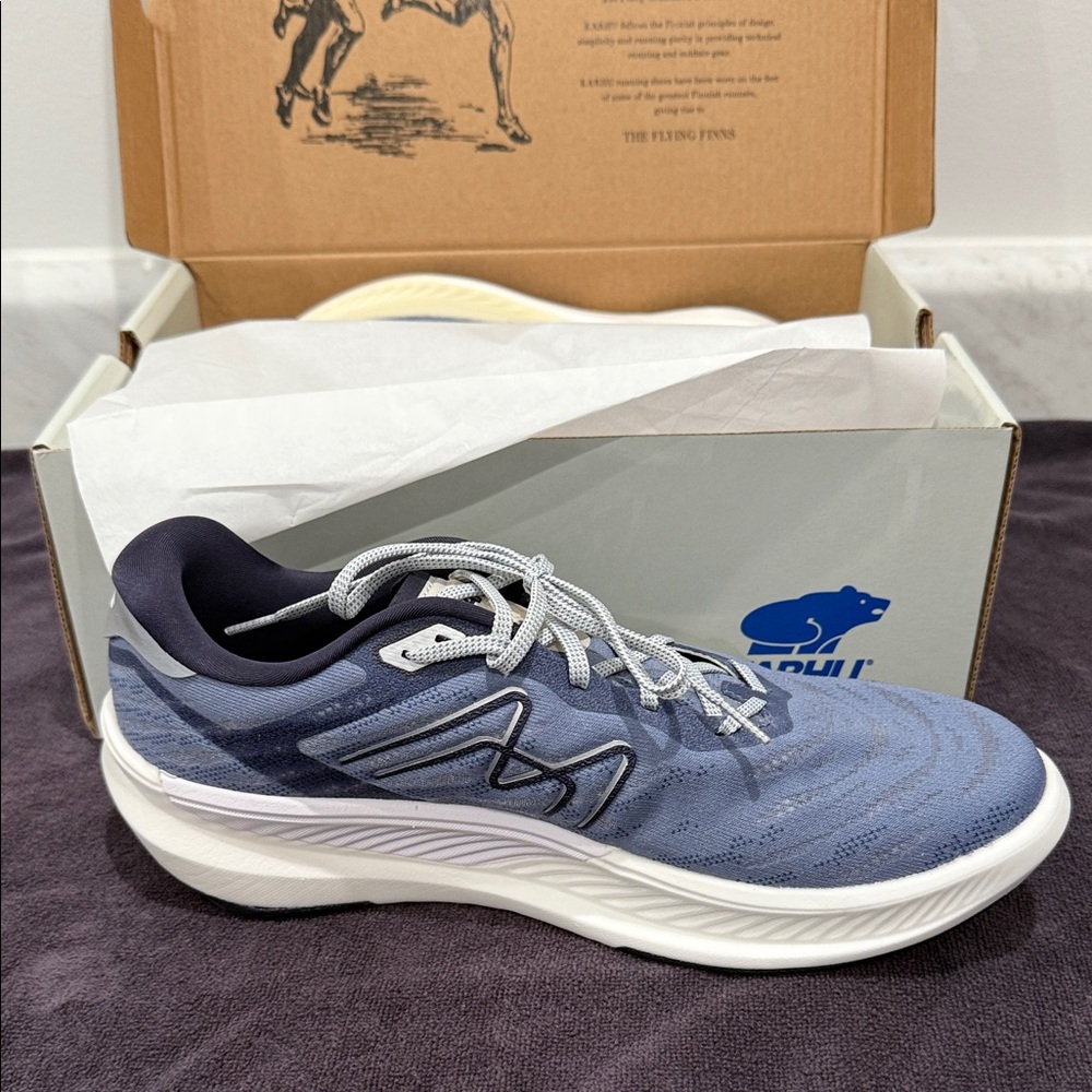 Karhu Women's Athletic Shoes - Blue